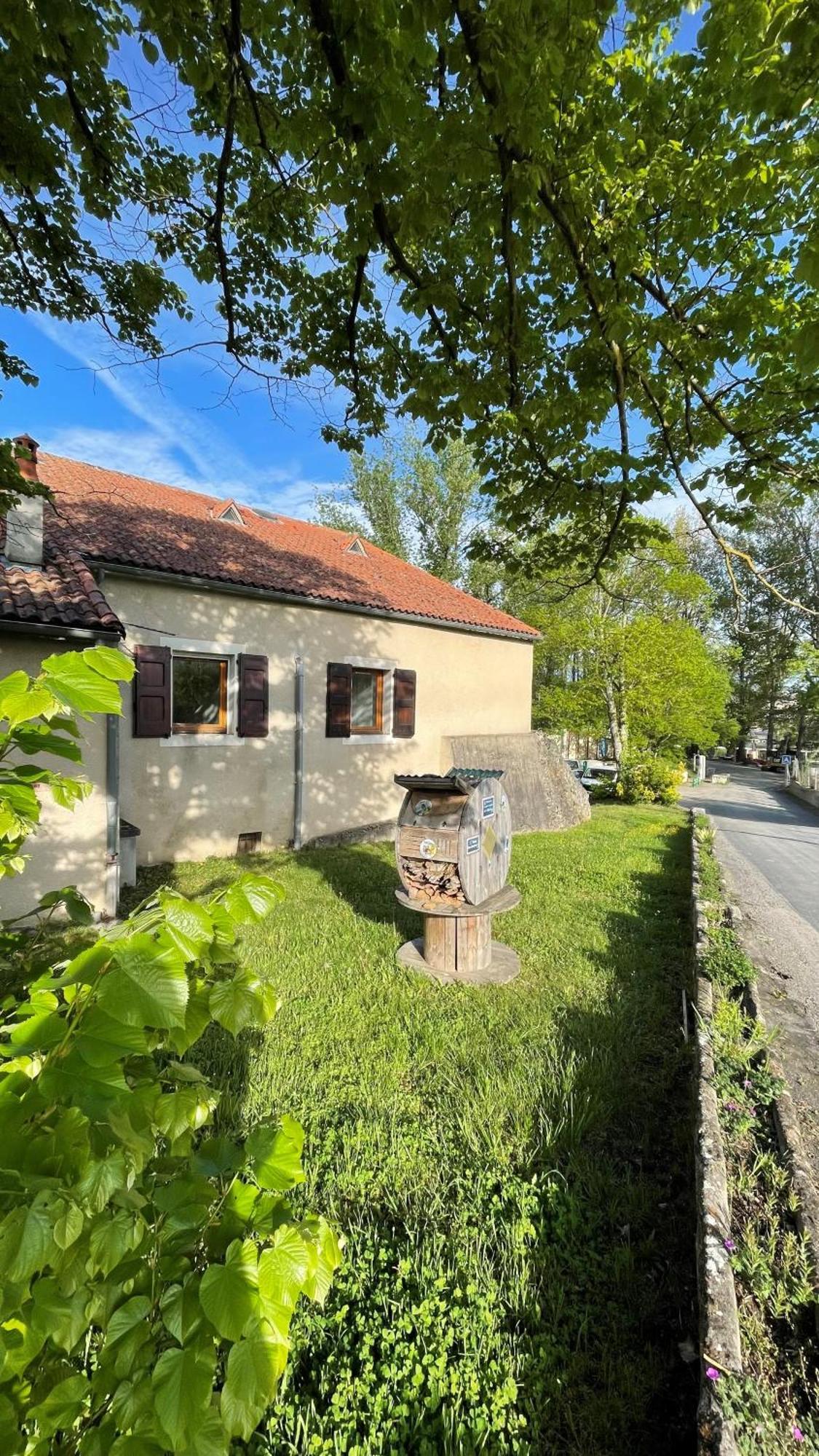 Auberge De Jeunesse Hi Millau La Maladrerie Kültér fotó